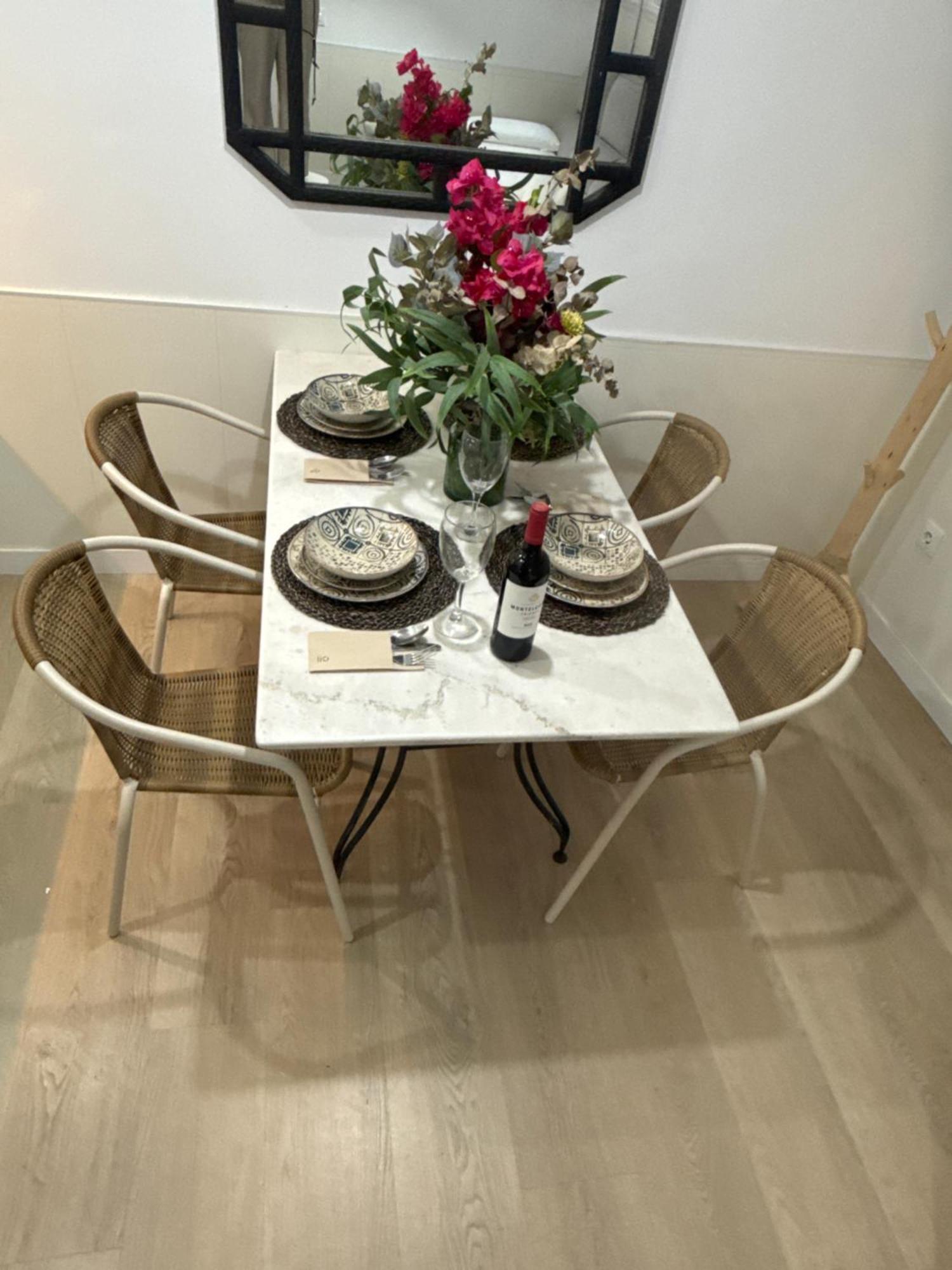 Pikis Center Sevilla エクステリア 写真