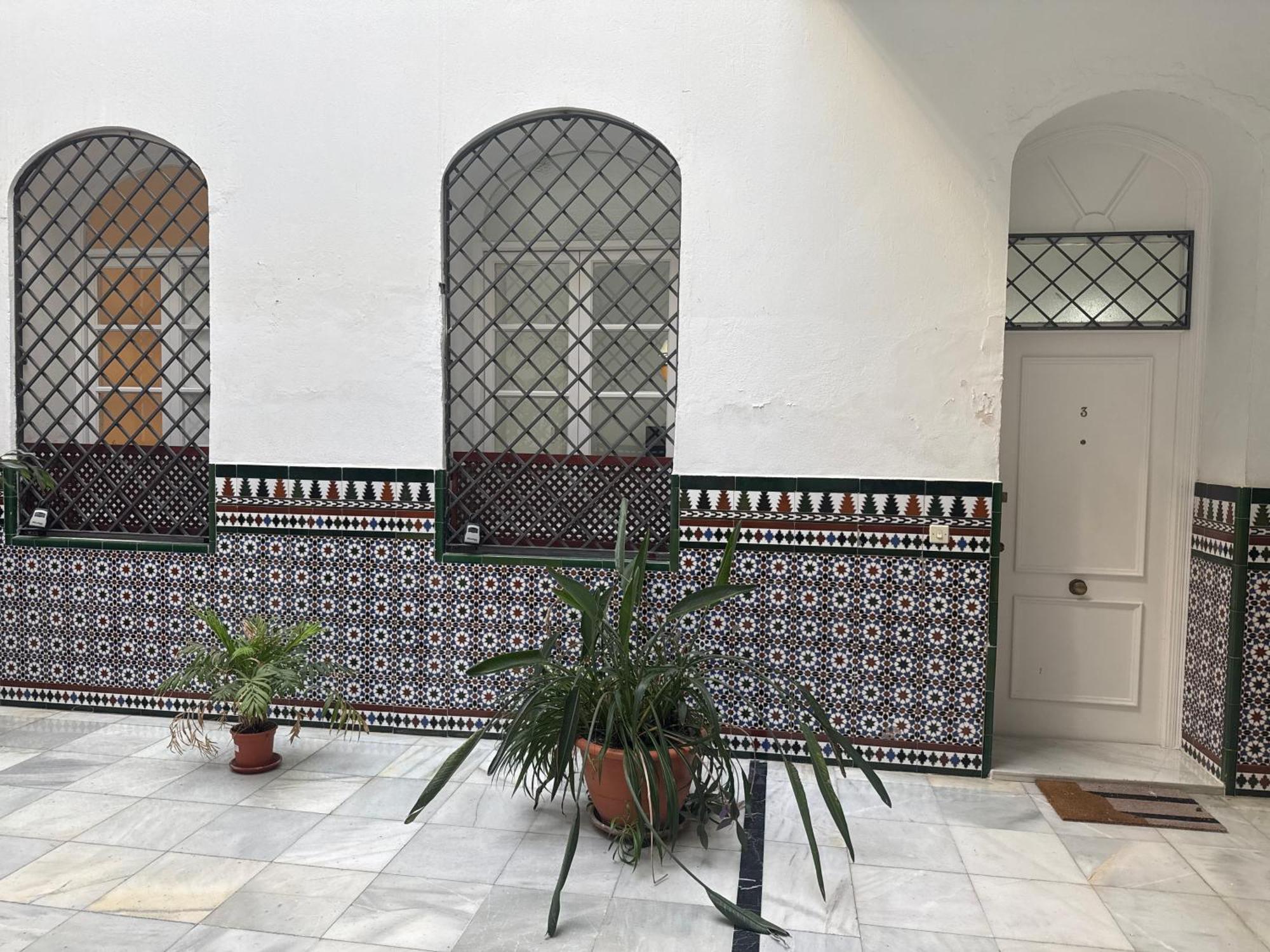 Pikis Center Sevilla エクステリア 写真